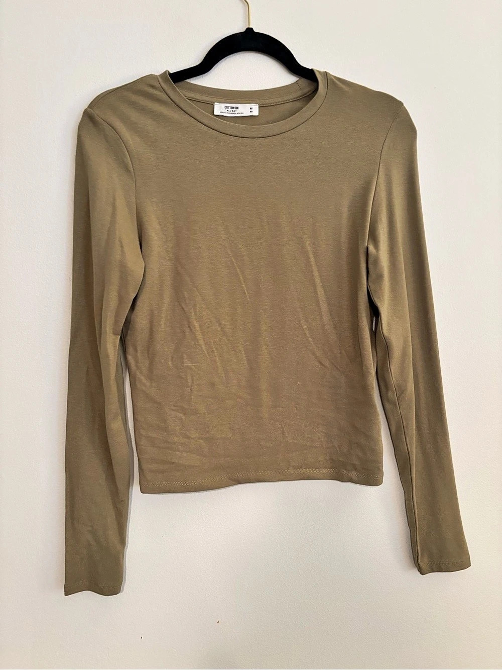 Cotton On All Day Crew Long Sleeve Long Sleeve Cotton Tee in olive green Size Me